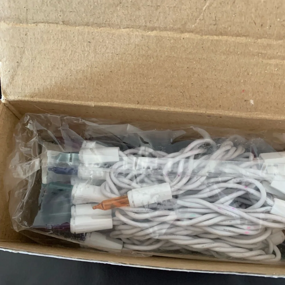 GE Pro-Line 200 Outdoor Indoor Commercial Grade Icicle Lights Multi 13 Ft NOS